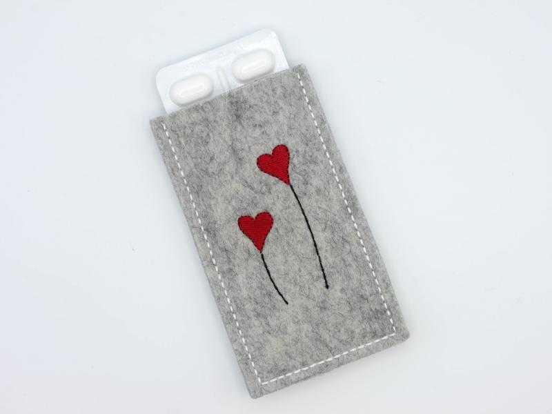 Etui für Tabletten - Pillenetui - Pillenhülle - Pillentasche aus Wollfilz bestickt -sofort lieferbar-